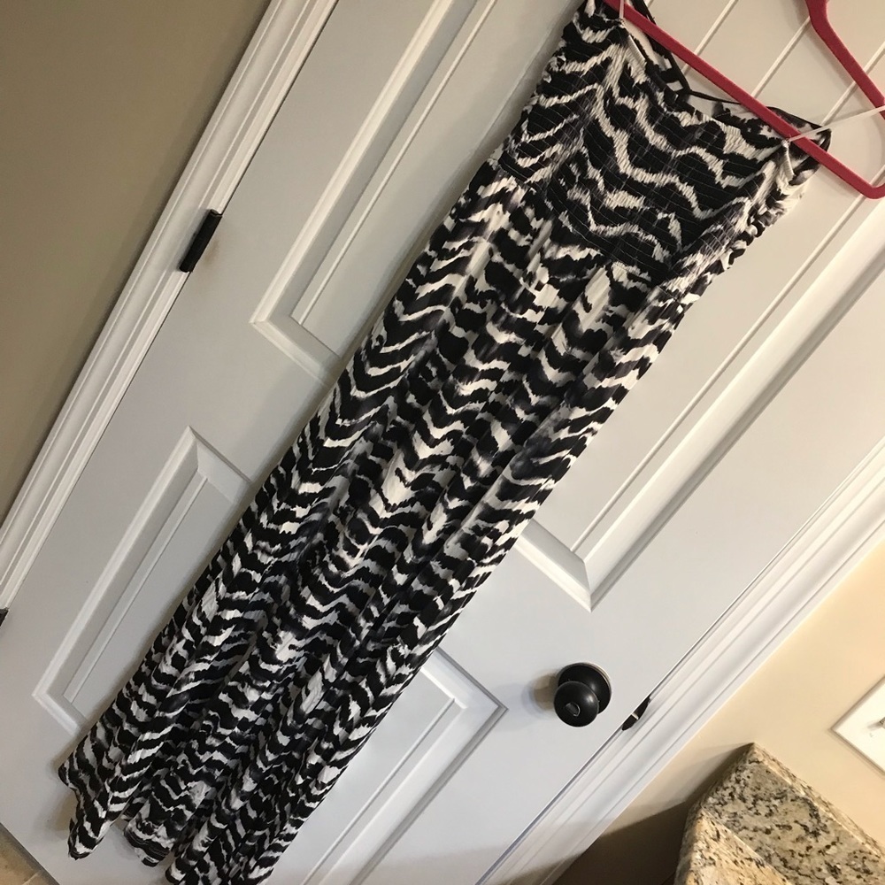 ❓GUESS Sleeveless Sundress